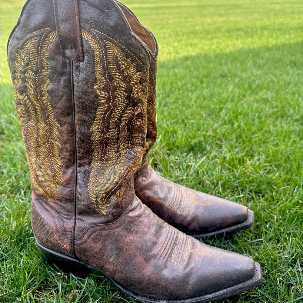 J.B. Dillon Brown Leather Cowboy Boots with Gold Stitching